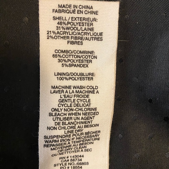 Warm long coat with an additional hood - Picture 4 of 5